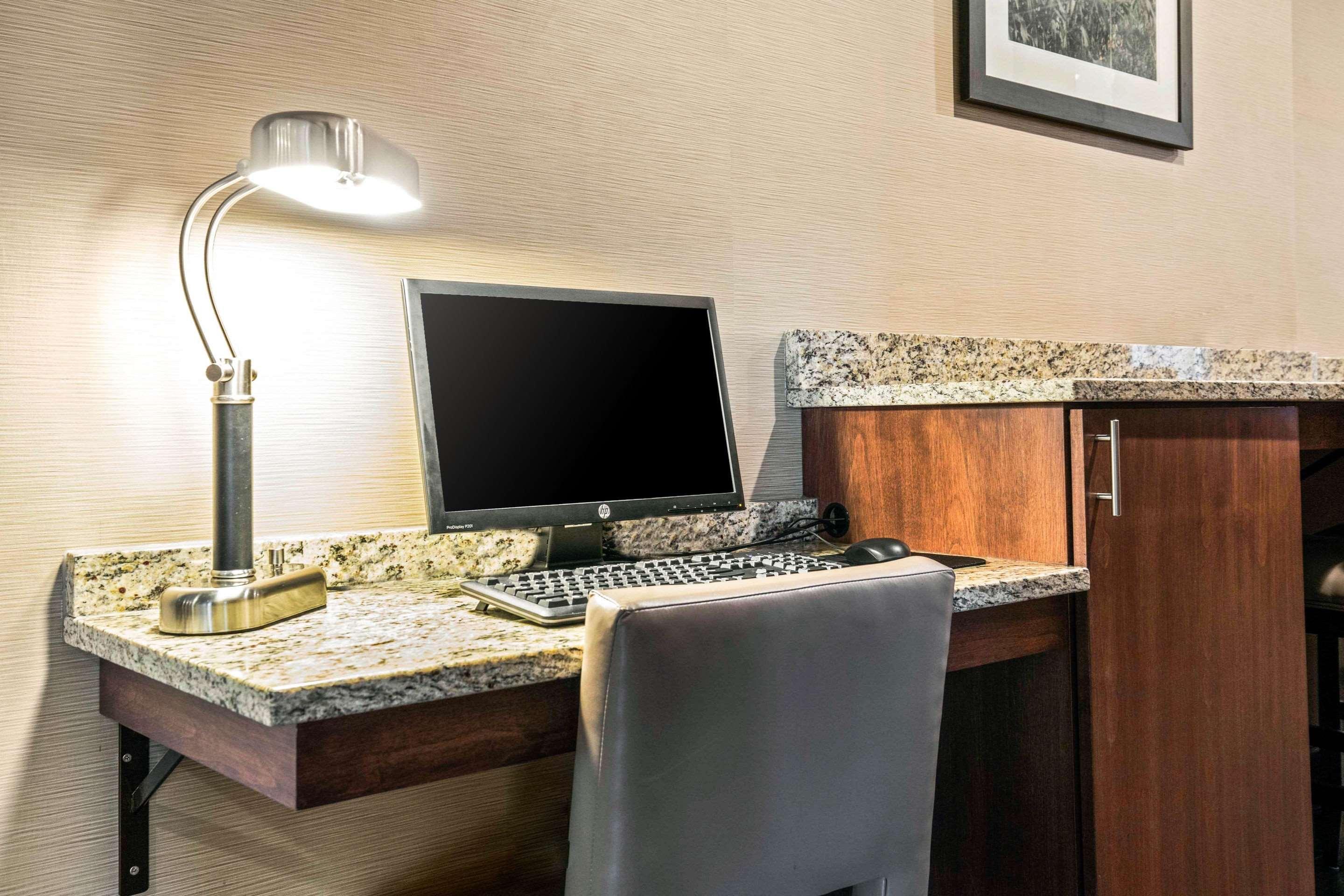 Comfort Inn La Porte Экстерьер фото
